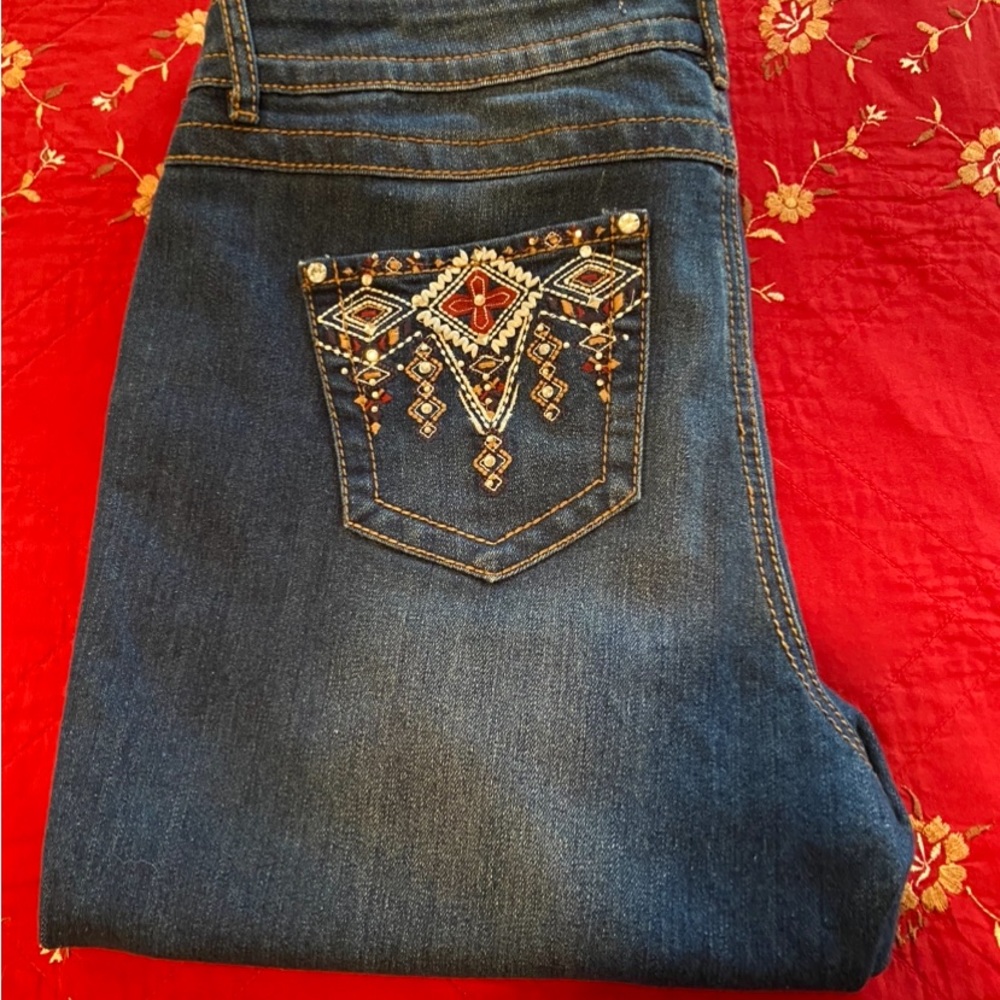 Est. 1946 Denim Capri-Embroidered!